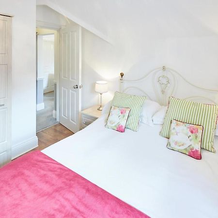 Host & Stay - Park Place Apartment Уитби Екстериор снимка