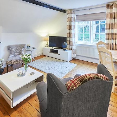 Host & Stay - Park Place Apartment Уитби Екстериор снимка
