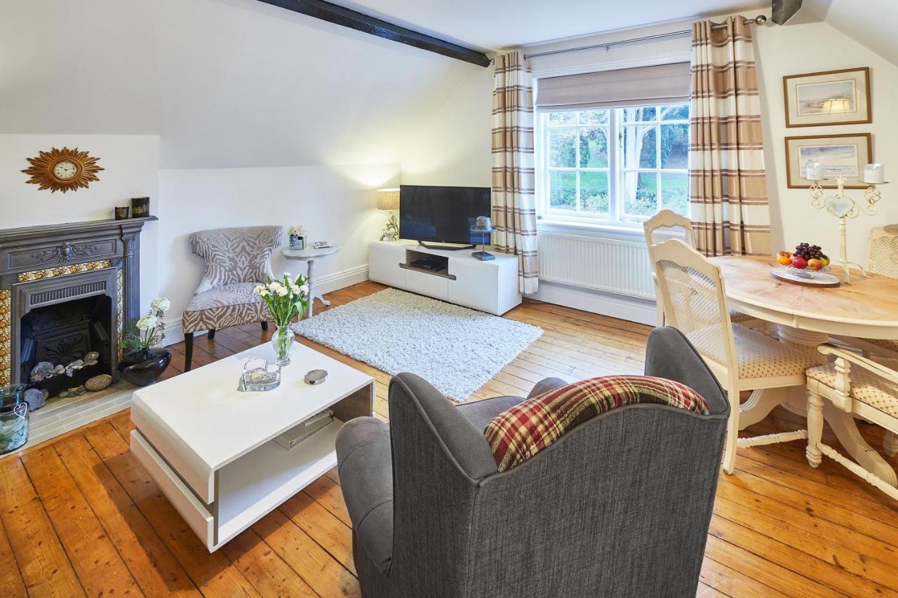 Host & Stay - Park Place Apartment Уитби Екстериор снимка